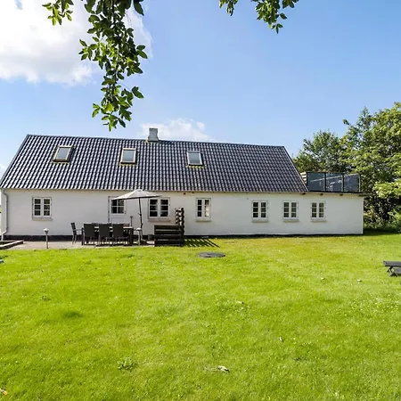 Dom wakacyjny Pet Friendly In With Sauna